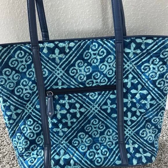 Vera Bradley Blue Cuban Tiles Tote Bag & Navy Wallet Set - Picture 4 of 8